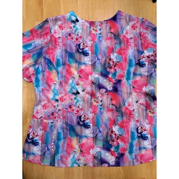 Barco One Women's 3XL Multicolor Floral Blooms Nurse Medical Scrub Top NWT - Picture 6 of 10